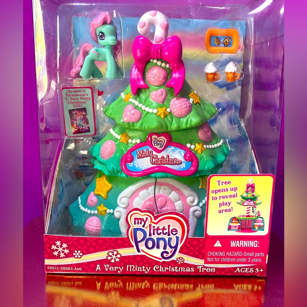 MY LITTLE PONY NWT 2006 A VERY MINTY CHRISTMAS TREE THAT OPENS UP!  RARE Vintage